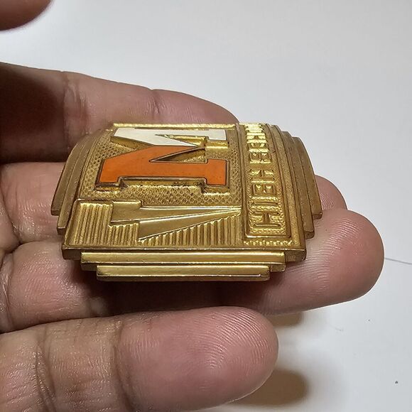 Vintage Invisible Made In The Usa Brass Belt Buckle "M HIGHSCHOOL" Orange White - Picture 3 of 9